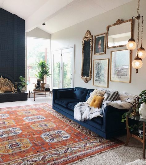 Vintage blue Velvet couch with the perfect orange rug. I absolutely love the way this room is turning out! Eclectic, boho, mid century, and beautiful gold vibes all around. Vintage Living Room Design, Blue Sofa Living, Sofas Ideas Living Room, Blue Couch Living, Blue Couch Living Room, Sofa Design Ideas, Blue Couch, Blue Couches, Corner Sofa Set