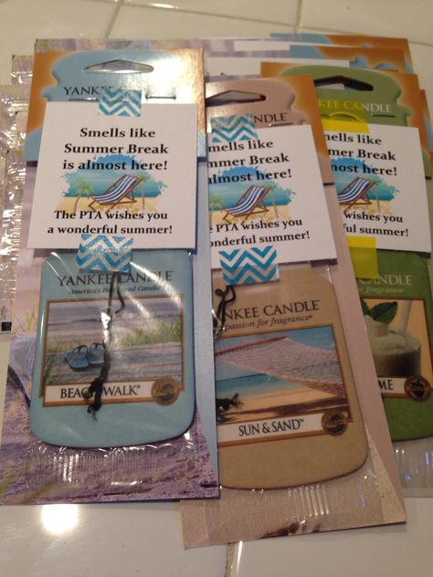 End of Year Staff Gift from our PTA! The staff loved getting these beachy themed air fresheners for their cars with a cute note! Summer Gifts For Students, Sunshine Committee, Teacher Morale, Teachers Week, Staff Morale, Gifts For Students, Teacher Treats, Volunteer Gifts, Appreciation Ideas