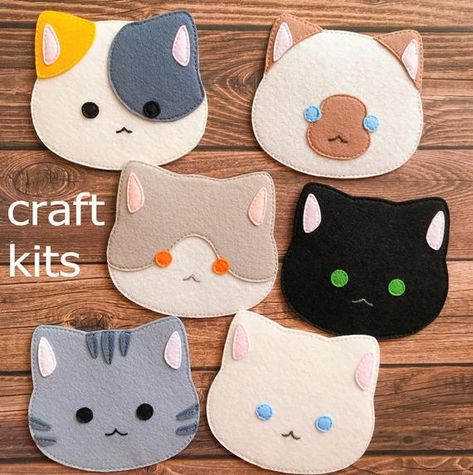 Different Cats, Felt Coasters, Cat Coasters, Bows Diy Ribbon, Hello Kitty Coloring, Felt Craft, Dog Projects, Diy Felt, Felt Pattern