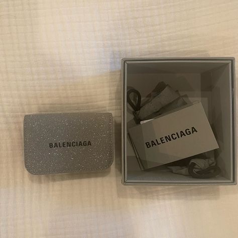 Balenciaga Wallet Balenciaga Wallet, Balenciaga Handbags, Mini Wallet, Wallet Shop, Balenciaga, Wallets, Card Holder, Girl Outfits, Wallet