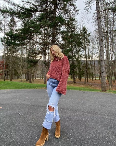 Dolce Vita Boots Outfit, Dolce Vita Caster, Dolce Vita Boots, Platform Chucks, Mom Jeans Style, Dressed To The Nines, Fall Fits, Thanksgiving Outfit, Streetwear Outfits