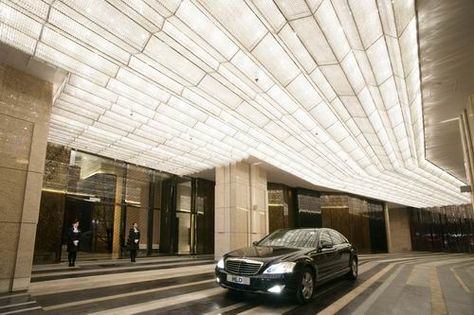 The unique “Galaxy” Crystal Chandelier is located in the outdoor arrival area at the grand entrance to 39 Conduit Road, a luxury development with spectacular views of Hong Kong’s Victoria Harbour to the front and the Peak to the rear. Hotel Canopy, Lift Lobby, Entrance Lighting, Central Hong Kong, Residential Tower, Building Entrance, Entrance Lobby, Stadium Design, Victoria Harbour