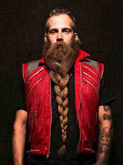 "It is possible to grow a beard long enough to braid it like this? Truly amazing." Have you not met a dwarf? Viking Beard Styles, Badass Beard, Braided Beard, Long Beard Styles, Beard Tips, Beard Care Products, Epic Beard, Viking Beard, Big Beards