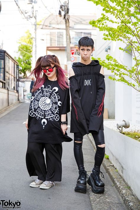 Kasumi is wearing red-lensed sunglasses, a t-shirt and pants are from Never Mind the XU, as are her accessories. Her sneakers are resale Converse. favorite shop.  Cham is wearing a hoodie with bare shoulders by Drinkscancode. He got it from Never Mind the XU, along with his leggings, accessories. Cybergoth Clothes, Gothic Feminine, Tokyo Fashion Street, Tokyo Style, Harajuku Street Style, Harajuku Girl, Couples Fashion, Japanese Korean Fashion, Harajuku Street