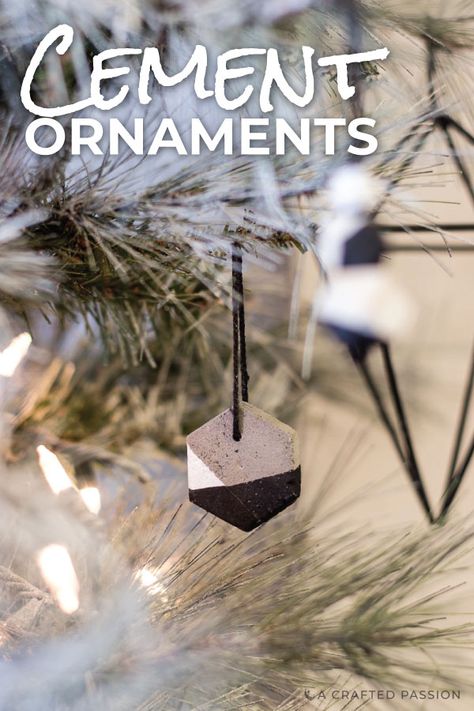 Minimalist Christmas Tree Ornaments, Cement Ornaments, Homemade Christmas Tree Ornaments, Homemade Snowman, Industrial Christmas, Popsicle Stick Christmas Crafts, Homemade Christmas Tree, Dollar Diy, Winter Diy Crafts