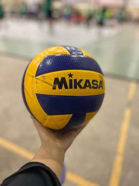 #volleyball #sports #aesthetic #mikasa Mikasa Ball Volleyball, Volleyball Ball Aesthetic, Mikasa Ball, Shiho Yoshimura, Mikasa Volleyball, Ball Aesthetic, Sport Volleyball, Sports Aesthetic, Japan Aesthetic