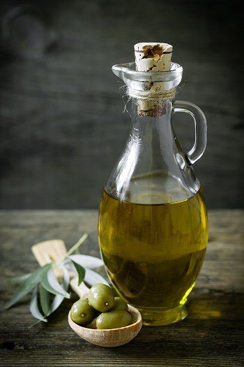 Foto Still Life, Still Life Pictures, Cooking With Olive Oil, Still Life Photos, Oil Dispenser, The Cave, Still Life Art, Olive Tree, Extra Virgin Olive Oil