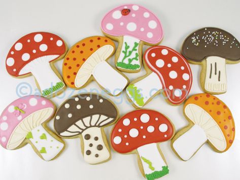 Ann Clark Mushroom Cookies | All the Mushroom cookie designs… | Flickr Mushroom Cookies, Yummy Biscuits, Thanksgiving Cookies, Summer Cookies, Sugar Cookie Designs, Fall Cookies, Fancy Cookies, Creative Cookies, Cookie Inspiration