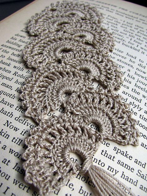 Queen Anne's Lace bookmark (Crochetroo's pattern  ~~ http://crochetroo.blogspot.com/2006/05/fan-bookmark.html ) Lace Bookmarks, Lace Bookmark, Crochet Bookmark Pattern, Tattoo Back, Queen Anne's Lace, Crochet Lace Pattern, Crochet Bookmarks, Crocheted Lace, Queen Annes Lace