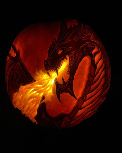 Pumpkin Art Carving, Pumpkin Carving Ideas With Dremel, Pumpkin Carving Ideas Architecture, Amazing Carved Pumpkins, Pumpkin Carving Ideas Impressive, Villain Pumpkin Carving, Pumpkin Dragon Carving, Epic Pumpkin Carving Ideas, Small Pumpkin Carving Ideas Creative