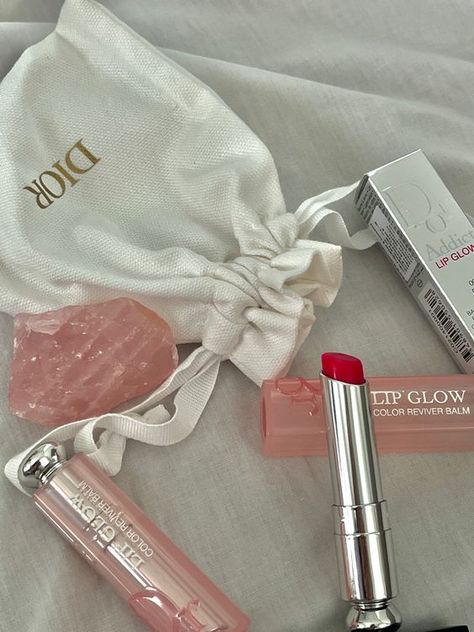 Dior Lip Glow 031 Strawberry, Dior Lip Glow Strawberry, Lip Blam Aesthetic, Dior Lip Balm Aesthetic, Dior Lip Glow Aesthetic, Dior Lip Glow Balm, Gloss Dior, Dior Products, Cosmetics Aesthetic