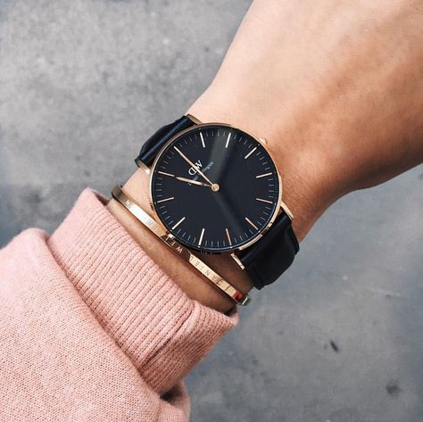 Daniel Wellington watch Black leather gold cuff Daniel Wellington Watch Women, Daniel Wellington Classic Petite, Daniel Wellington Petite, Silver Watches, Ladies Bracelet Watch, Daniel Wellington Watch, Trendy Watches, Business Board, Watches Women