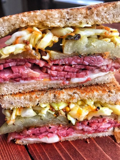 Cabbage Sandwich, The Tipsy Housewife, Tipsy Housewife, Corned Beef Sandwich, Hot Sandwiches, Slow Cooker Corned Beef, Cooking Corned Beef, Specialty Sandwiches, Beef Cabbage