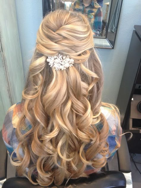 gorgeous curled half up half down wedding hair ~  we ❤ this! moncheribridals.com Honey Brown Hair Color, Pageant Hair, Honey Brown Hair, Fishtail Braid, Prom Hairstyles For Long Hair, Wedding Hair Down, Long Blonde, Short Hairstyle, Long Wavy Hair