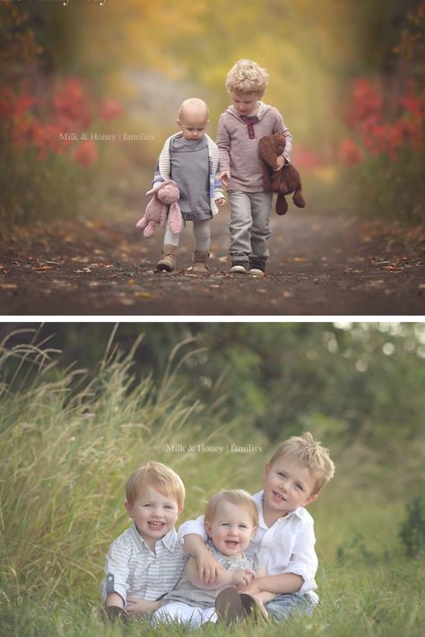 Urban Family Photography, Sibling Photography Poses, Winter Family Photography, Sibling Photo Shoots, Sibling Pictures, Herding Cats, Kind Photo, Sibling Poses, Outdoor Family Photography