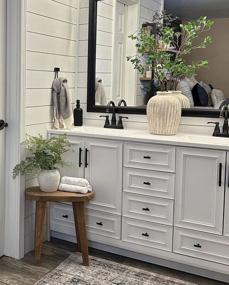 Small Master Bath, Painting Bathroom Cabinets, New House Bathroom, Bathroom Laundry Room, Bathroom Farmhouse Style, Downstairs Bathroom, Organization Decor, Bathroom Inspiration Decor, Bathroom Redo