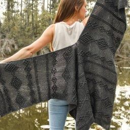 01 December Crochet Digest — Craftorator Poncho Wrap Pattern, Crochet Ruana, Ruana Pattern, Ruana Wrap, Crochet Wrap Pattern, Crochet Cable, Crochet Poncho Patterns, Crochet Shawls And Wraps, Poncho Pattern