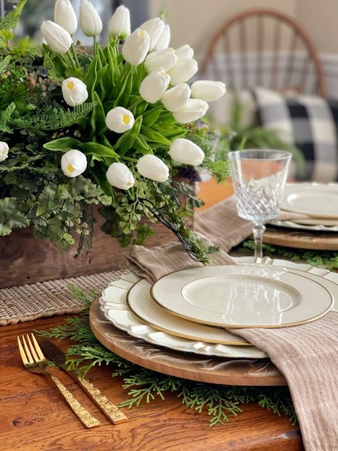 Looking for ways to dress up your table for early spring? Check out these 5 clever spring table setting ideas to warm up your dining room decor. #earlyspringdecor #earlyspring #springdecor #springtabledecor #springtabledecorations #springtablescapes #springtablesettings #springtablerunner #springcenterpieces #springcenterpiecesdiningroom Spring Table Decor Ideas, China Cabinet Decor, China Cabinets And Hutches, Spring Table Settings, Table Setting Ideas, Spring Table Runner, Spring Table Decor, Table Decor Ideas, Dining Setting