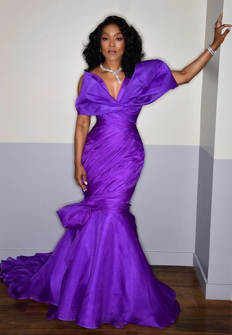 Angela Bassett Photoshoot, Silk Silver Dress, Purple Gown Elegant, Silver Silk Dress, White Dress Fashion, Chanel Skincare, Elegant Black Women, Purple Gown, Dinner Fits