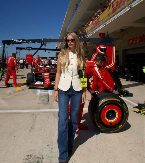 Pass Aesthetic, F1 Lifestyle, F1 Girl, F1 Merch, F1 Wag, Paddock Girls, F1 Formula, Formula Racing, Outfit Formulas