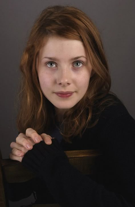 Rachel Hurd-Wood Rachel Hurd Wood, Wood Pictures, Wendy Darling, Redhead Beauty, Redhead Girl, Red Heads, Woman Face, Peter Pan, Redheads