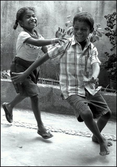 South Mumbai, Monochrome Photo, Kids Laughing, Mumbai India, Lewis Carroll, 인물 사진, Happy People, Happy Kids, Smile Face