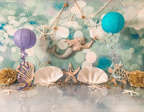 Under The Sea Photoshoot, Mermaid Photo Shoot, Mermaid Background, Baby Photography Backdrop, Mermaid Photography, Photoshoot Backdrops, Mermaid Photos, Birthday Decorations Kids, Art Village