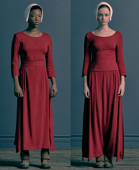 Samira Wiley and Alexis Bledel in their "Handmaid's Tale" costumes. (Photo Credit: Jill Greenberg) Handmaids Tale Costume Halloween, Handmaiden Outfit, Handmaid's Tale Costume, Handmades Tale, Handmaidens Tale, Handmaid's Tale Book, Joy Costume, Handmaids Tale Costume, The Handmaid's Tale Book