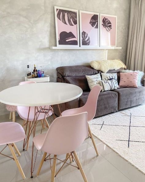 Pink Home Decor, Living Room Design Decor, Cozy Room Decor, Minimalist Room, Room Makeover Inspiration, Decor Home Living Room, Living Room Inspo, Home Design Decor, Home Room Design