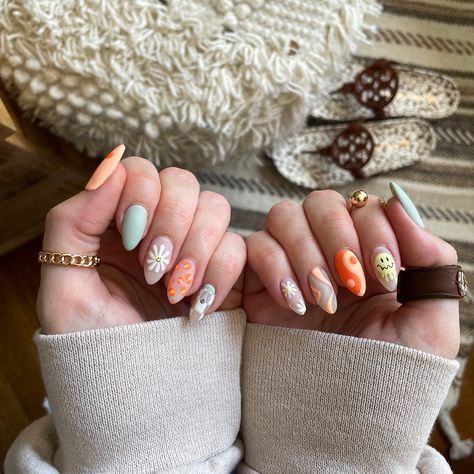 Short Boho Nail Designs, Boycott Boring Nails, Boho Spring Nails, Cursed Nails, Hippie Nails Boho, Boho Nail Art, Nails Smiley Face, Smiley Face Nails, Yin Yang Nails