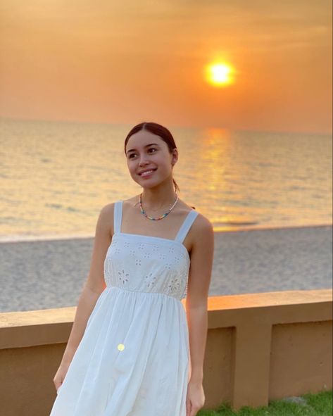 Claudia Barretto, White Dress, Instagram Photos, Beauty, Instagram