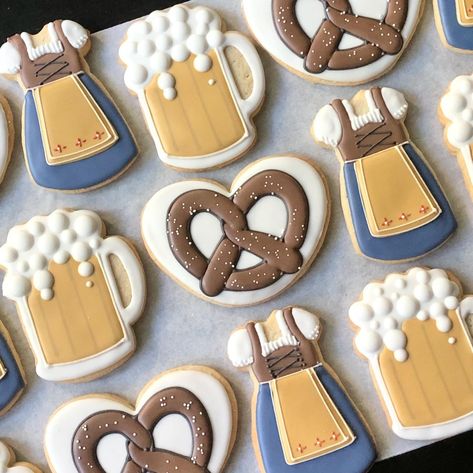 Octoberfest Cookies Decorated, Oktoberfest Cookies Decorated, Octoberfest Cookies, Oktoberfest Cookies, Decorated Pretzels, Octoberfest Party, German Party, October Fest, Pretzel Shape