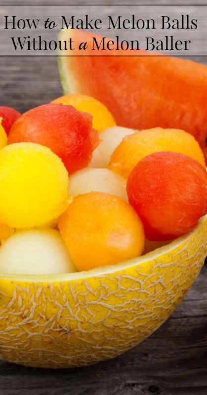 How to Make Melon balls Without a Melon Baller #howtomakemelonballswithoutamelonballer #nomelonballer #howtomakemelonballs Melon Balls, Cooking For A Group, Melon Baller, Food Summer, Snacks Healthy, Cooking Advice, Food Party, Cooking Hacks, Party Hacks