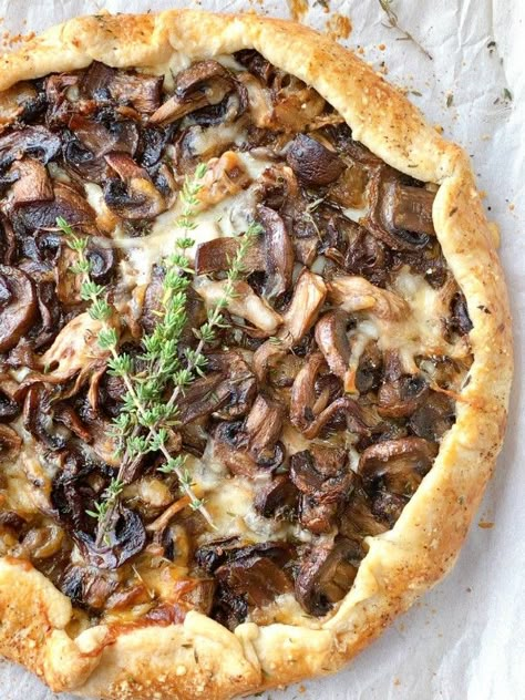 Mushroom Galette, Mushroom And Cheese, Mushroom Tart, Savory Tarts, Savory Tart, Roasted Mushrooms, Mushroom Recipes, Roasted Garlic, Thyme