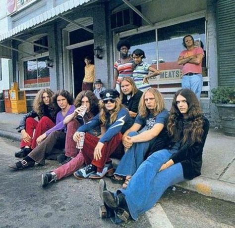 Allen Collins, Ronnie Van Zant, Lynyrd Skynyrd Band, Lynyrd Skynyrd, Rock And Roll Bands, Southern Rock, How To Pronounce, Rock Songs, Neil Young