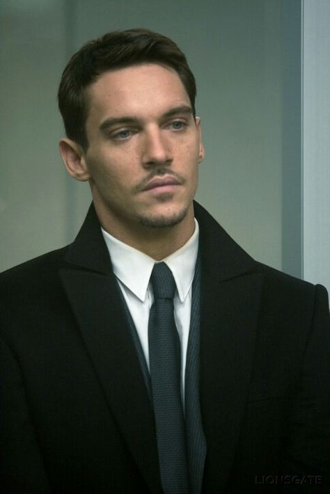 Jonathan Rhys Meyers in "From Paris With Love" Dracula Jonathan Rhys Meyers, Jonathan Rhys Meyer, Vincent Cassel, Jonathan Rhys Meyers, Logan Lerman, Ewan Mcgregor, Ben Barnes, David Gandy, Jeremy Renner