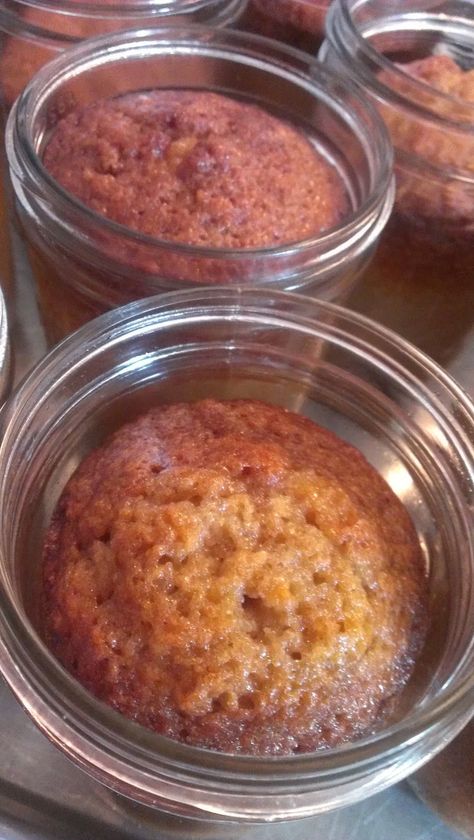 Jar Pies, Mason Jar Baking, Mason Jar Desserts Recipes, Jar Cakes, Mason Jar Cakes, Jar Desserts, Mason Jar Recipe, Jar Meals, Mason Jar Desserts