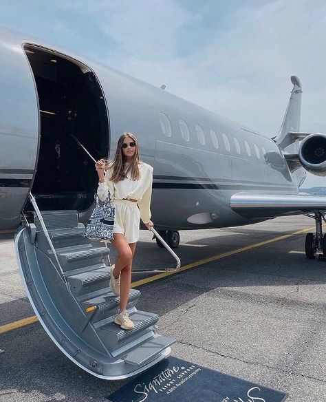 Jets Privés De Luxe, Jet Privé, Billionaire Luxury, Luxury Lifestyle Couple, Luxury Lifestyle Girly, Luxury Lifestyle Women, رعب نفسي, Rich Girl Lifestyle, Rich Lifestyle