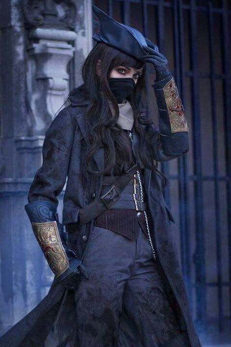 Hunter cosplay Bloodborne Outfits, Bloodborne Cosplay, Blood Hunter, Female Hunter, Bloodborne Art, Warrior Outfit, Hunter Outfit, Dark Souls Art, Dark Soul