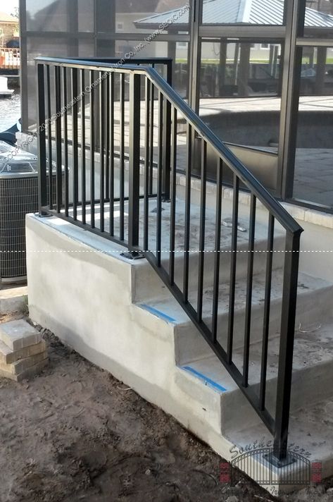 Welded Porch Railing, Outdoor Railings For Steps, Step Railing Outdoor, Outside Stair Railing, Solar Panel Roof Design, Porch Step Railing, Iron Railings Outdoor, Exterior Stair Railing, Exterior Railings