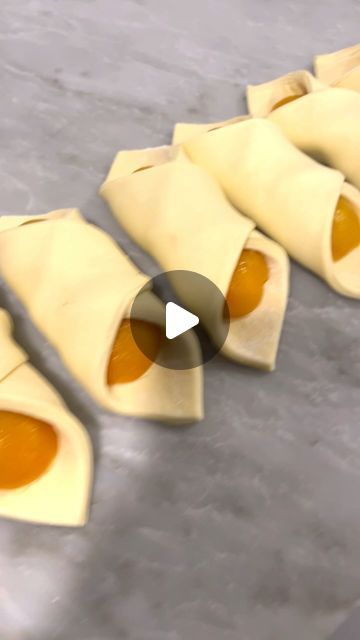 552K views · 10K likes | Julien Sion on Instagram: "Apricot Danish new shape @micabrisbane 
#danish #apricotdanish #croissant #viennoiserie #pastry #patisserie #pastrychefinaustralia #brisbanefood #food #pqstrychef #food #apricot #abricot #shape" Croissant Danish Recipe, Cream Cheese Croissant Danish, Danish Pastry Shapes, Claire Saffitz Croissant, Apricot Danish, Apricot Croissant, Danish Pastry, November 30, Apricot