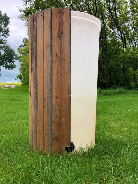 DIY Rain Barrel *Almost* for Free! – Old House on the Prairie Rain Barrel Diy Pretty, Water Barrel Diy, Rain Barrel Diy, Rain Collection Barrel, Collecting Rain Water, Rain Water Barrel, Diy Rain Barrel, Rain Barrel Stand, Barrel Projects