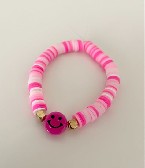 Clay Bead Bracelet Ideas Hot Pink, Clay Bracelet Ideas Pink, Pink Bracelet Ideas Clay Beads, Pink Clay Bead Bracelet, Clay Bead Jewelry, Make Clay Beads, Clay Bracelets, Clay Bead Necklace, Homemade Bracelets