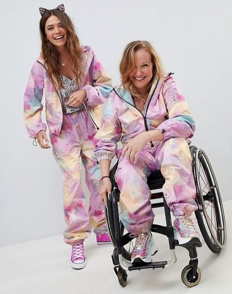 ASOS is now designing clothing with wheelchair users in mind- CosmopolitanUK Disabled Fashion, Wheelchair Fashion, People Cutout, Wheelchair Women, Susan Sontag, Wheelchair Friendly, Adaptive Clothing, People With Disabilities, Mobility Aids