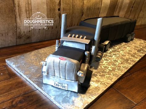 Truck Driver Cake, Semi Truck Cakes, Mechanic Cake, Women Truck Driver, Sweet Birthday Cake, Truck Party Favors, Peterbilt Truck, Truck Theme Birthday, Built In Vanity