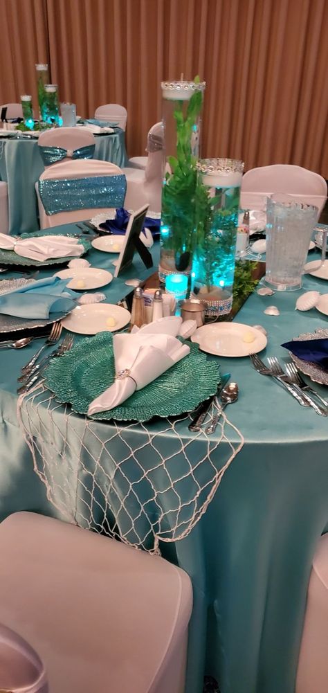 Underwater Table Decorations, Enchantment Under The Sea Decorations, Under The Sea Xv Theme, Under The Sea Theme Wedding, Under The Sea Decorations Prom, Pirate Theme Quinceanera, Mermaid Theme Wedding Decor, Mermaid Wedding Decorations, Quinceanera Ocean Theme