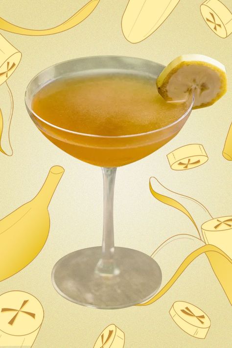 Cocktails With Banana Liquor, Banana Cocktail Recipes, Banana Cocktail, Banana Cocktails, Thai Banana, Banana Syrup, Ginger Liqueur, Drink Garnishing, Banana Drinks