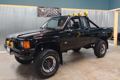 Toyota Trucks 4x4, Toyota Pickup 4x4, Toyota Truck, Chip Foose, Future Trucks, Toyota 4x4, Marty Mcfly, Foose, Bmw Series