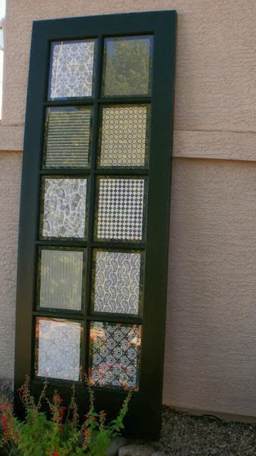 Old french door - Wall art with scrapbook paper Old Glass Door Ideas Repurposed, Old Glass Door Ideas, French Door Decor, Vintage French Doors, Glass Pane Door, Old French Doors, Salvaged Doors, Balcony Doors, Loft Ideas