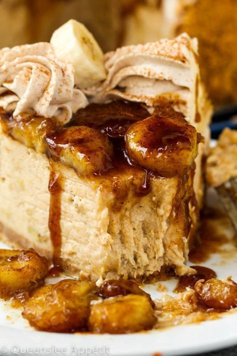 3 hours · Serves 12 · This Bananas Foster Cheesecake is made with a buttery brown sugar and cinnamon spiced vanilla wafer/graham cracker crust. This amazing crust is then filled with a rum spiked cinnamon banana cheesecake… More Creative Cheesecake, Fall Sides, Banana Foster, Biscuits Graham, Banana Cheesecake, Bananas Foster, Salty Cake, Cheesecake Recipe, Savoury Cake